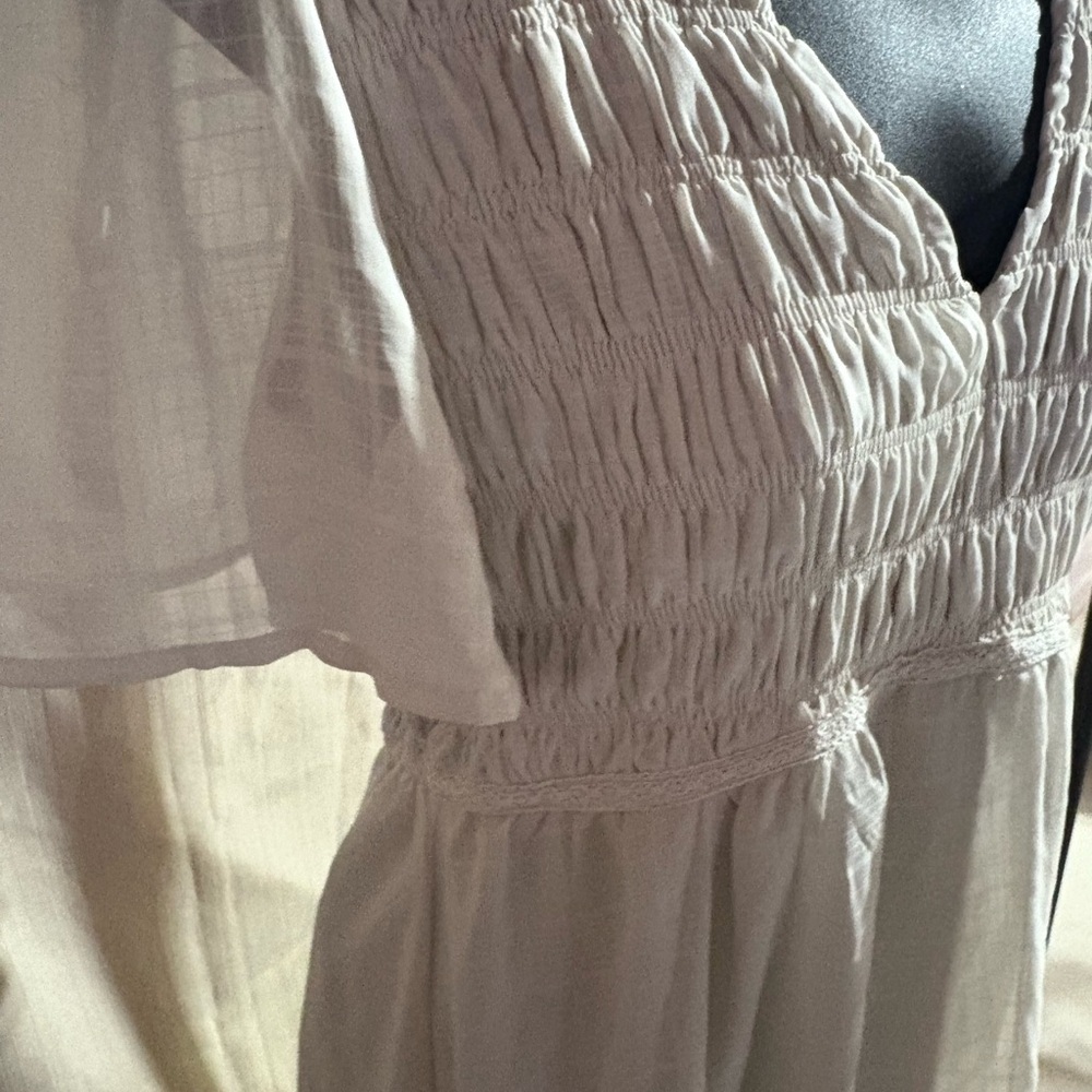 Smocked Off White Short Sleeve Midi Summer Dress‎ Size Medium - Picture 10 of 13